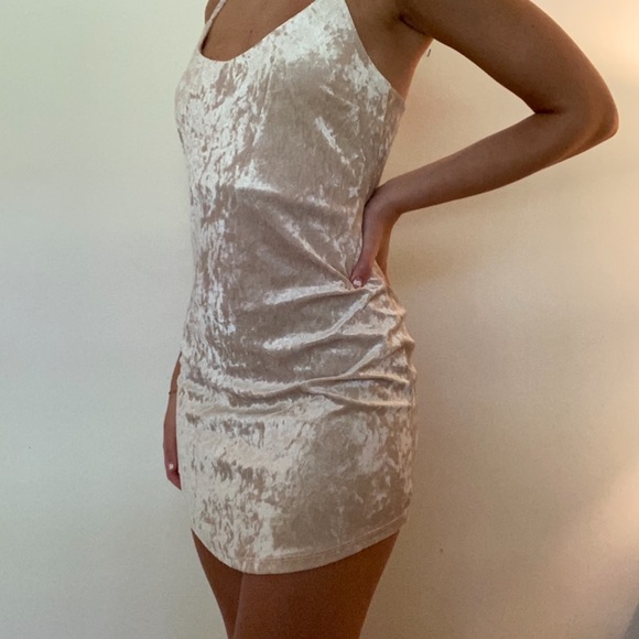 Forever 21 Blush Velvet Mini Dress - Picture 2 of 6